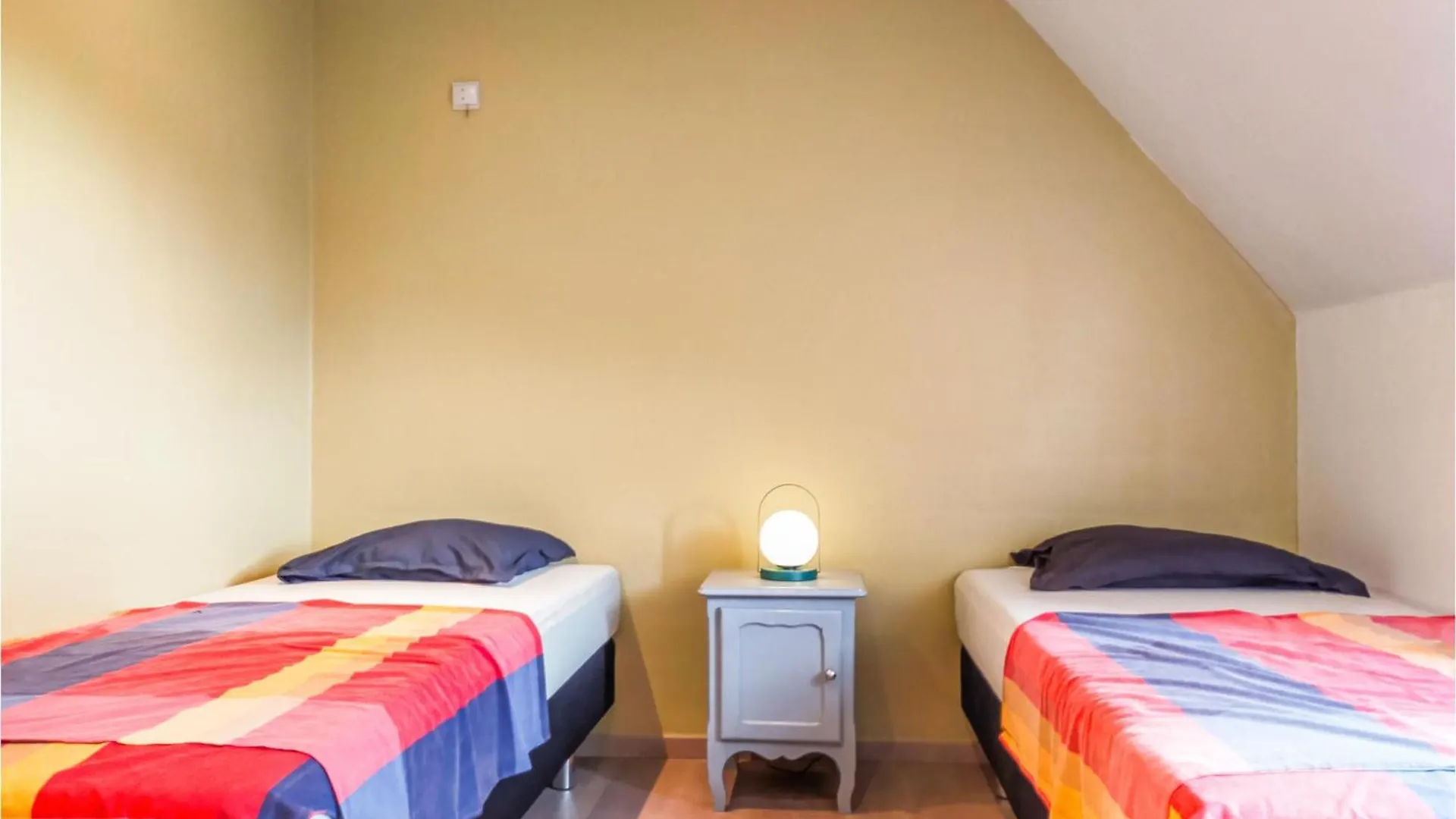 度假居 3 Bedroom Pet Friendly Home In 布列登